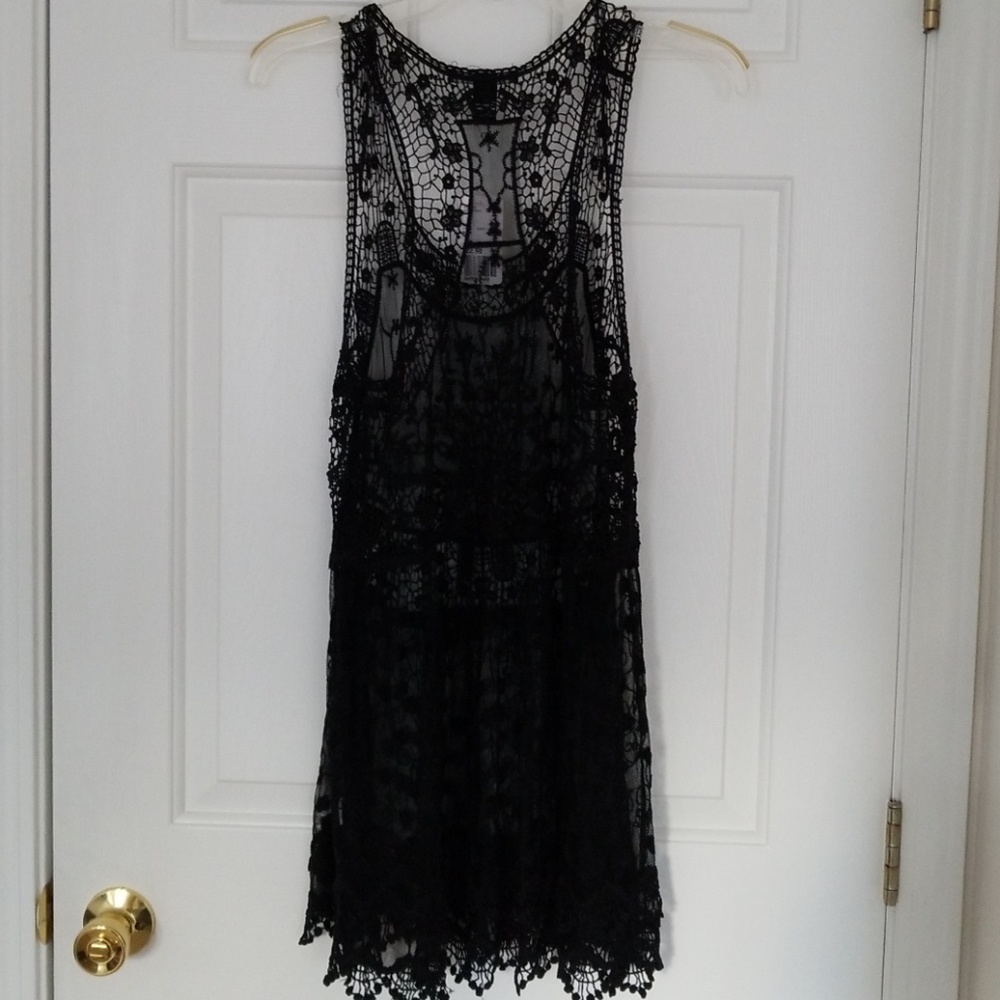 Forever 21 Crochet Black Lace Coverup Size Medium - Picture 3 of 3